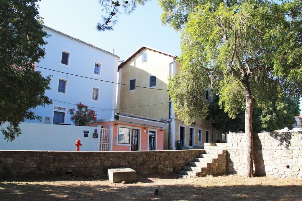 Nerezine Apartmany Centrum Exterior photo